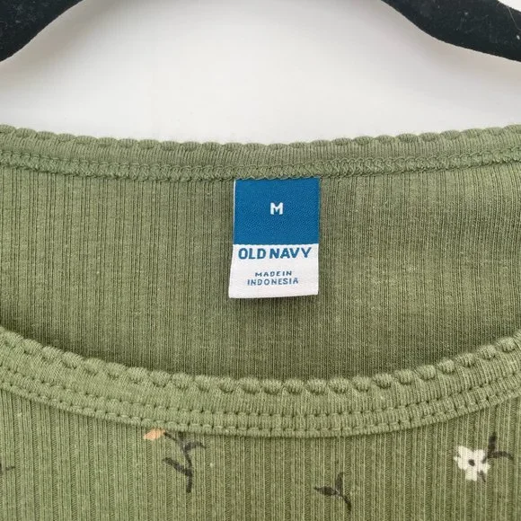 Old Navy Soft Green Floral Top - Picture 3 of 4